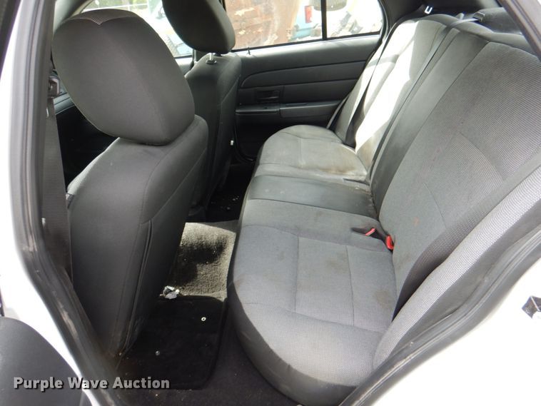 image for item II9942 2011 Ford Crown Victoria Police Interceptor