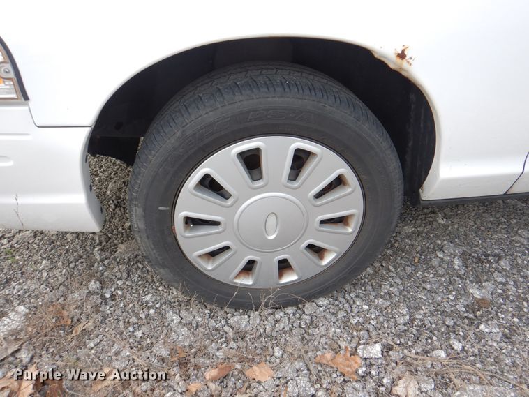 image for item II9942 2011 Ford Crown Victoria Police Interceptor