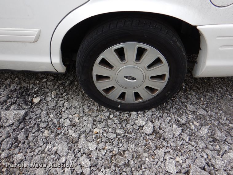 image for item II9942 2011 Ford Crown Victoria Police Interceptor