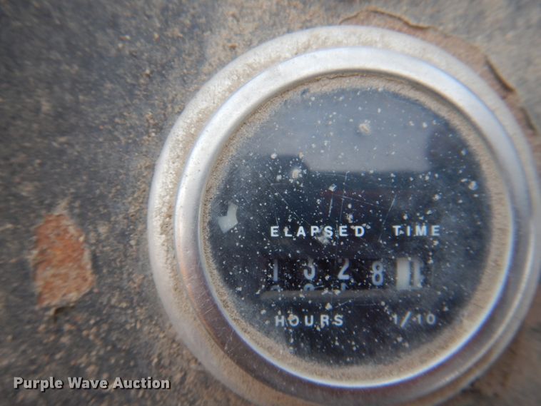 image for item II9943 1990 International F2554  asphalt slurry truck