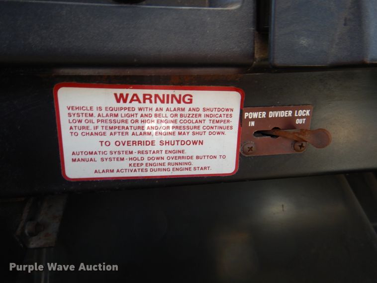 image for item II9943 1990 International F2554  asphalt slurry truck