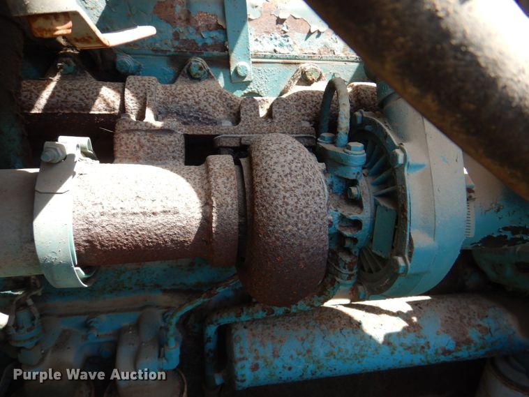 image for item II9943 1990 International F2554  asphalt slurry truck