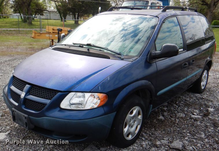 image for item II9945 2002 Dodge Caravan  van