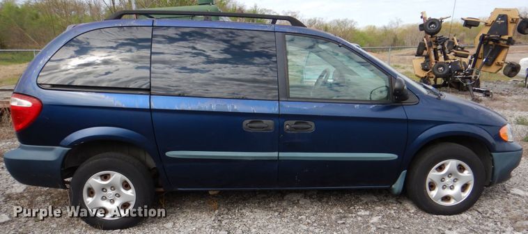 image for item II9945 2002 Dodge Caravan  van