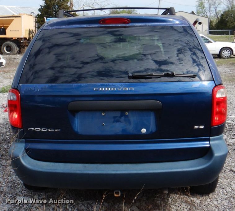 image for item II9945 2002 Dodge Caravan  van