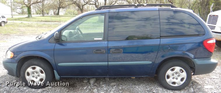 image for item II9945 2002 Dodge Caravan  van