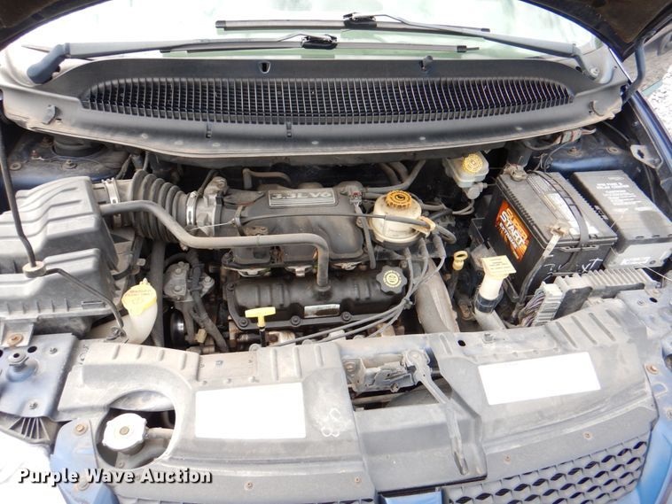 image for item II9945 2002 Dodge Caravan  van