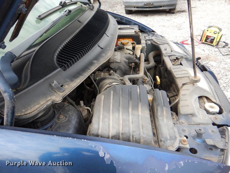 image for item II9945 2002 Dodge Caravan  van