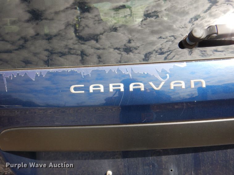 image for item II9945 2002 Dodge Caravan  van