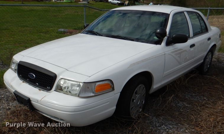 image for item II9946 2011 Ford Crown Victoria Police Interceptor