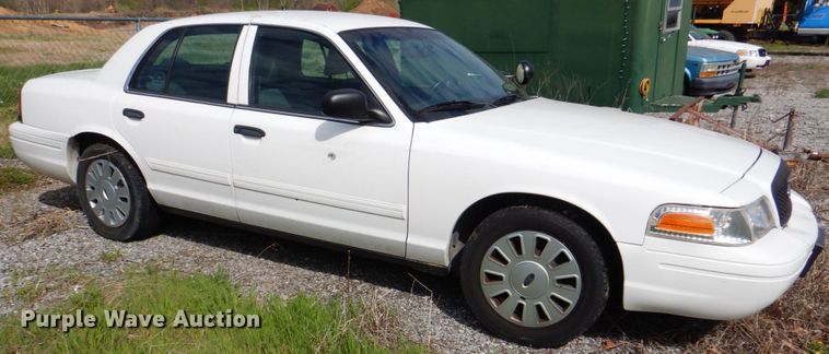 image for item II9946 2011 Ford Crown Victoria Police Interceptor