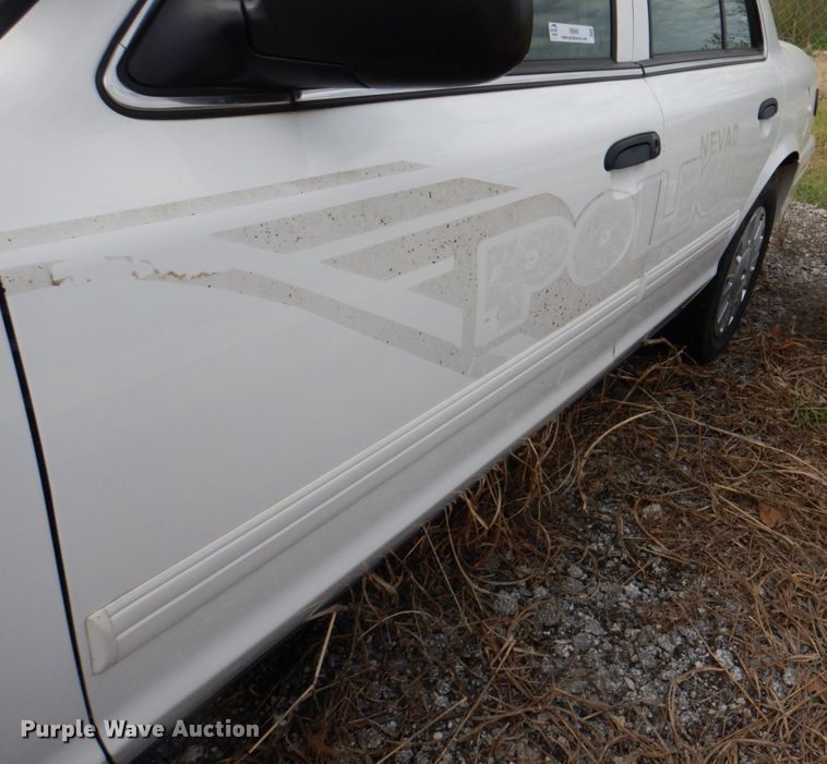 image for item II9946 2011 Ford Crown Victoria Police Interceptor