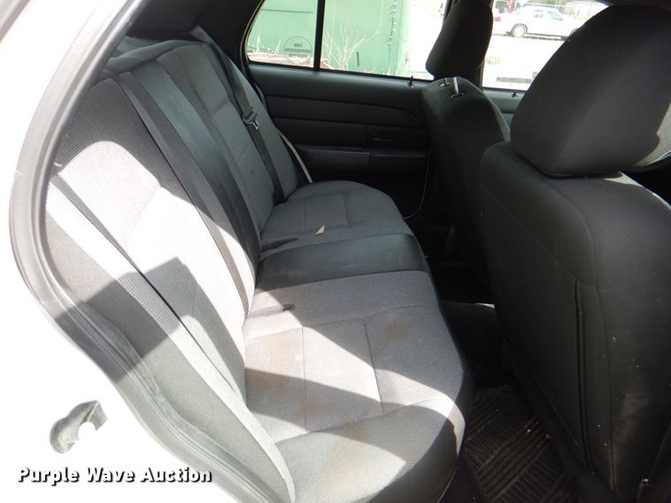 image for item II9946 2011 Ford Crown Victoria Police Interceptor