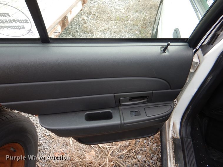 image for item II9946 2011 Ford Crown Victoria Police Interceptor