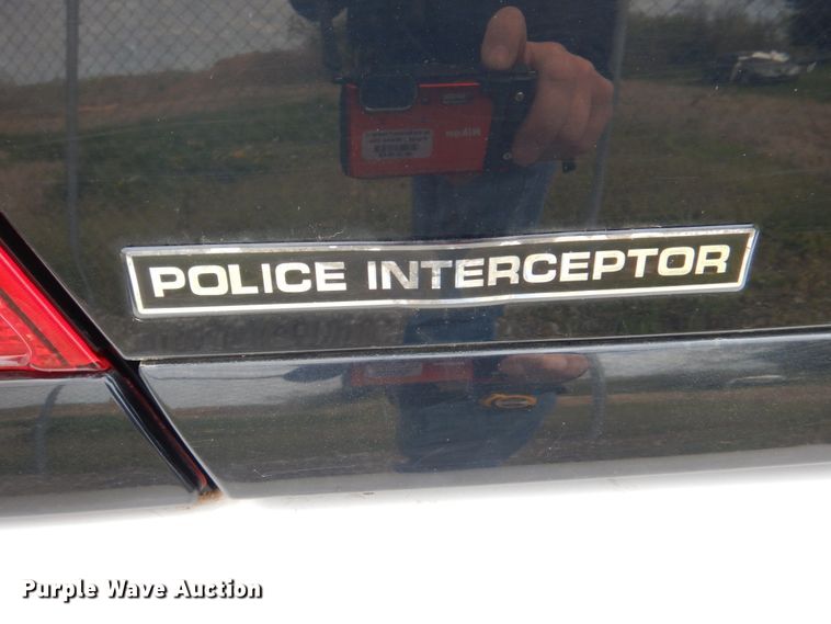 image for item II9946 2011 Ford Crown Victoria Police Interceptor