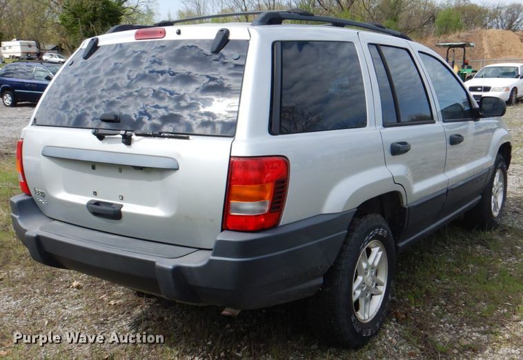 image for item II9947 2004 Jeep Grand Cherokee Laredo  SUV