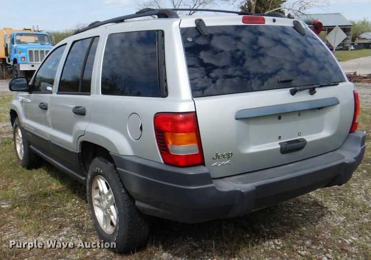 image for item II9947 2004 Jeep Grand Cherokee Laredo  SUV
