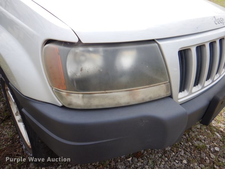 image for item II9947 2004 Jeep Grand Cherokee Laredo  SUV