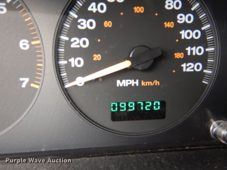 image for item II9947 2004 Jeep Grand Cherokee Laredo  SUV