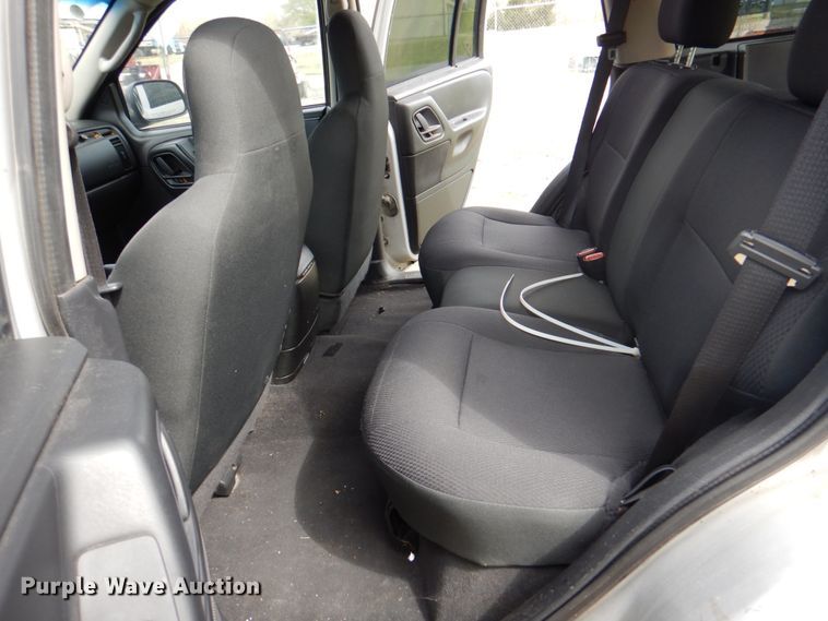 image for item II9947 2004 Jeep Grand Cherokee Laredo  SUV