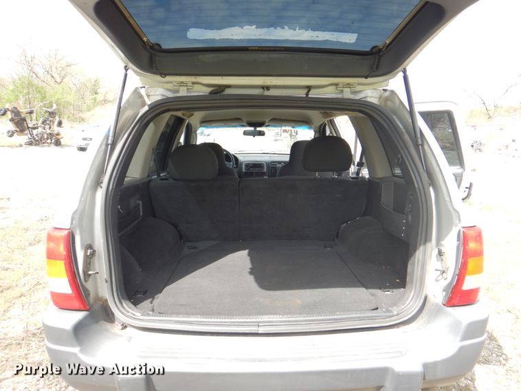 image for item II9947 2004 Jeep Grand Cherokee Laredo  SUV