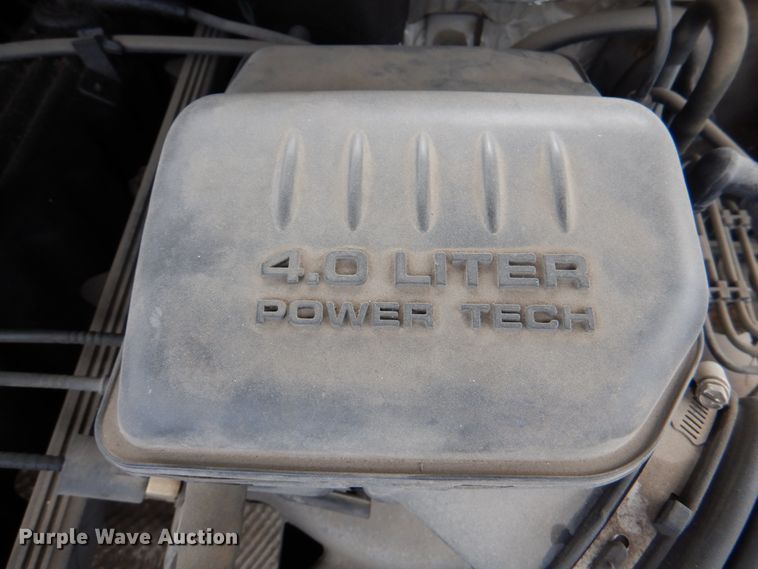 image for item II9947 2004 Jeep Grand Cherokee Laredo  SUV