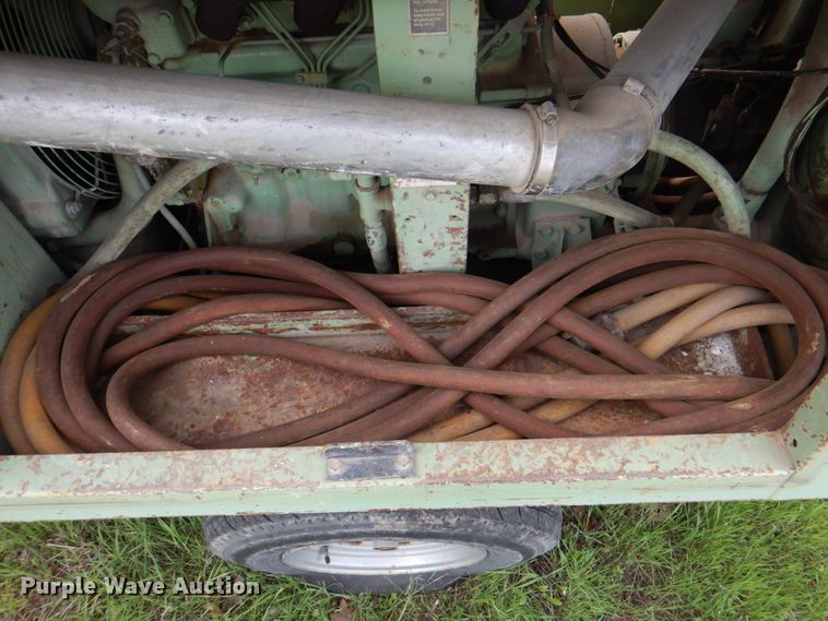 image for item II9948 Sullair 185 DPO JD  air compressor