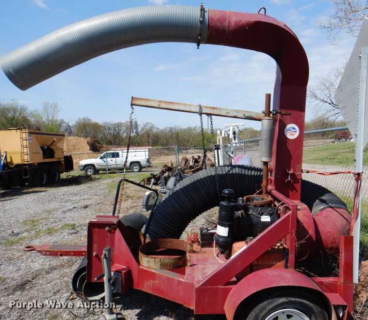 image for item II9949 Giant-Vac 3001 leaf blower