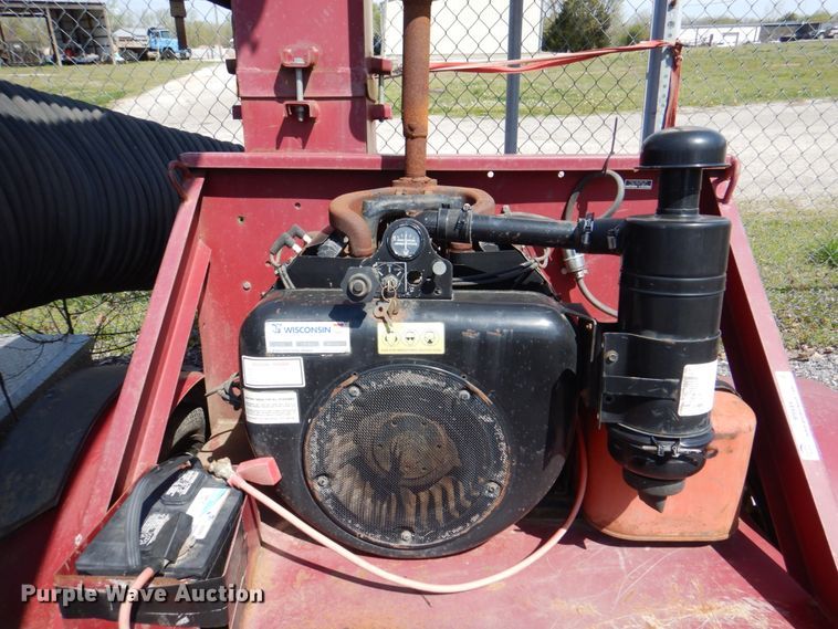 image for item II9949 Giant-Vac 3001 leaf blower