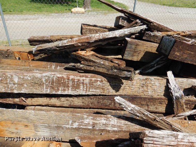 image for item II9953 Approximately 20 railroad ties