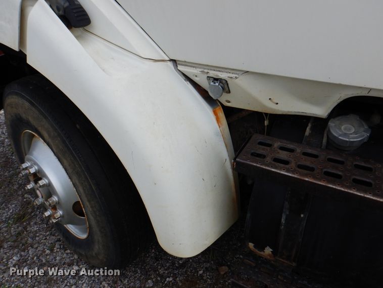 image for item II9957 1997 Ford L8000  dump truck