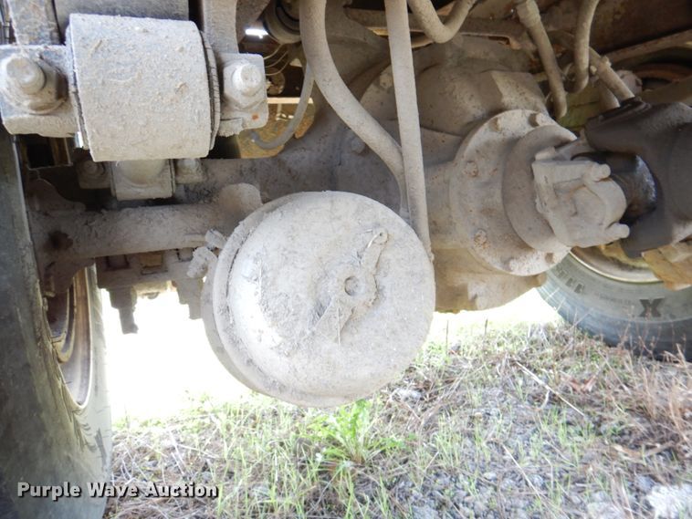 image for item II9957 1997 Ford L8000  dump truck