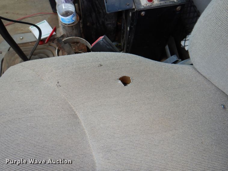 image for item II9957 1997 Ford L8000  dump truck