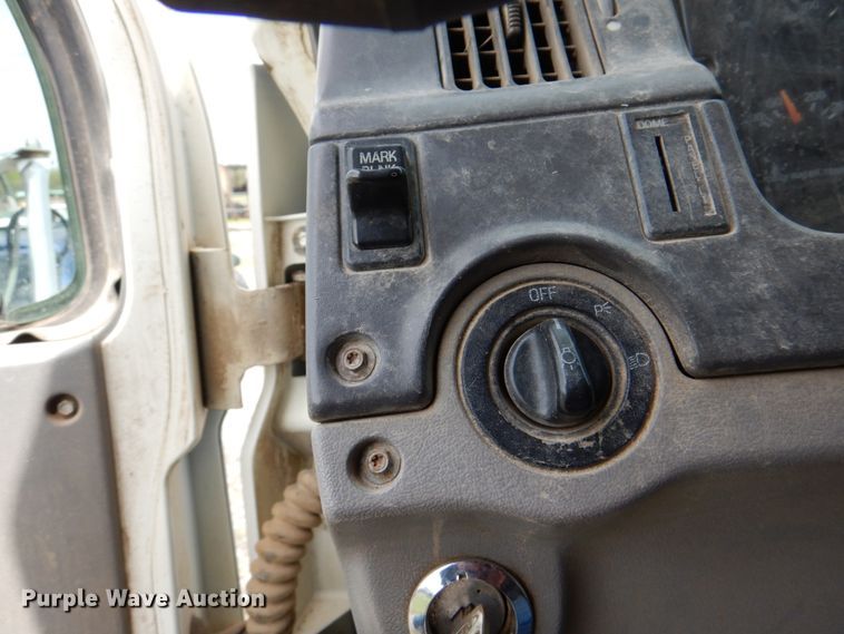 image for item II9957 1997 Ford L8000  dump truck