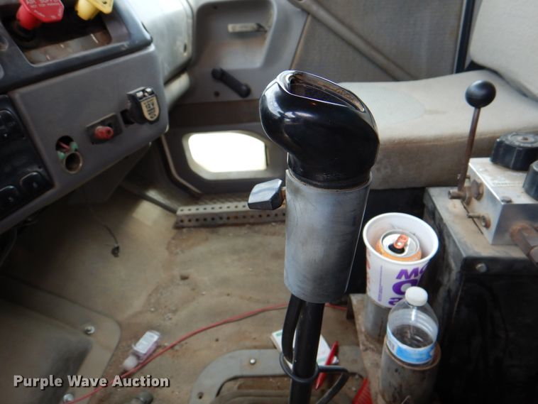 image for item II9957 1997 Ford L8000  dump truck