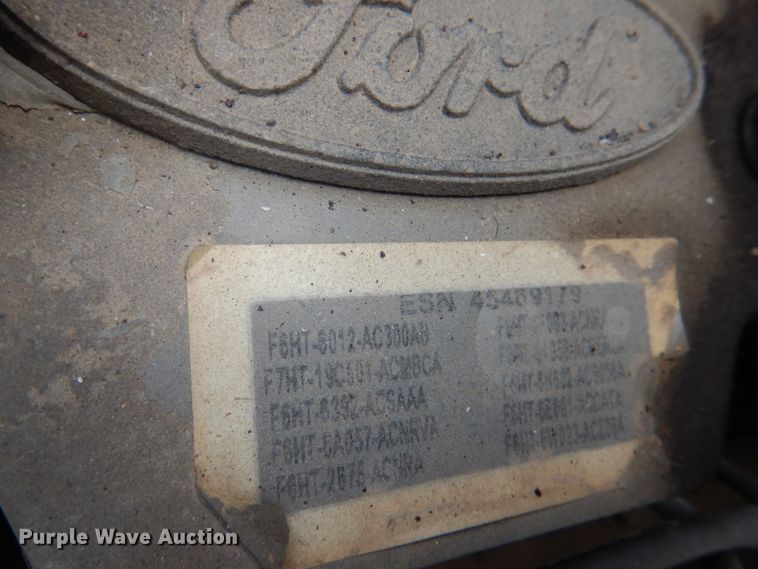 image for item II9957 1997 Ford L8000  dump truck