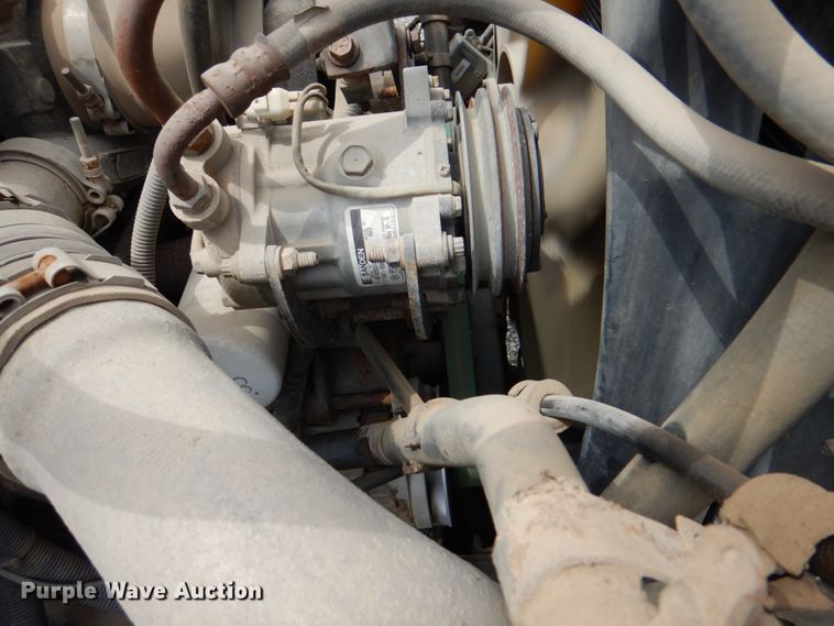 image for item II9957 1997 Ford L8000  dump truck