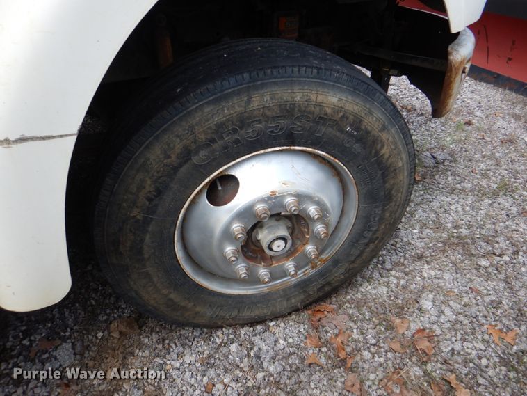 image for item II9957 1997 Ford L8000  dump truck