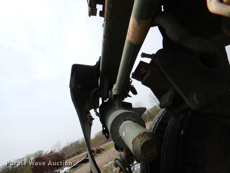 image for item II9961 Semi truck rear axle