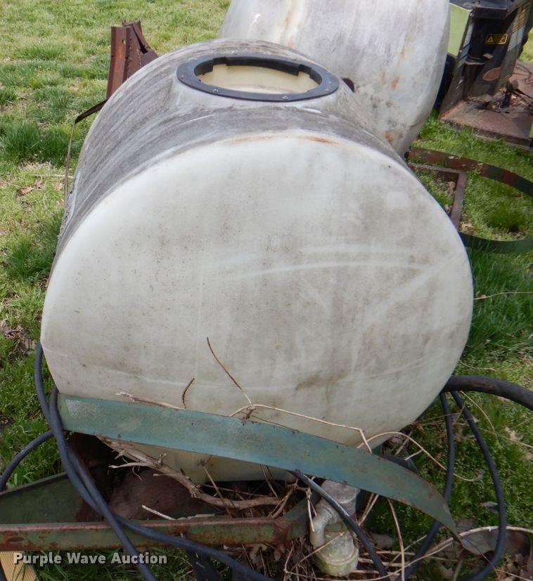 image for item II9963 (2) Broyhill polly tanks