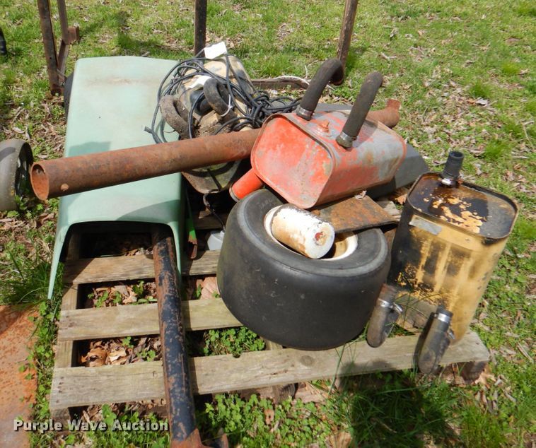 image for item II9967 (4) lawn mowers