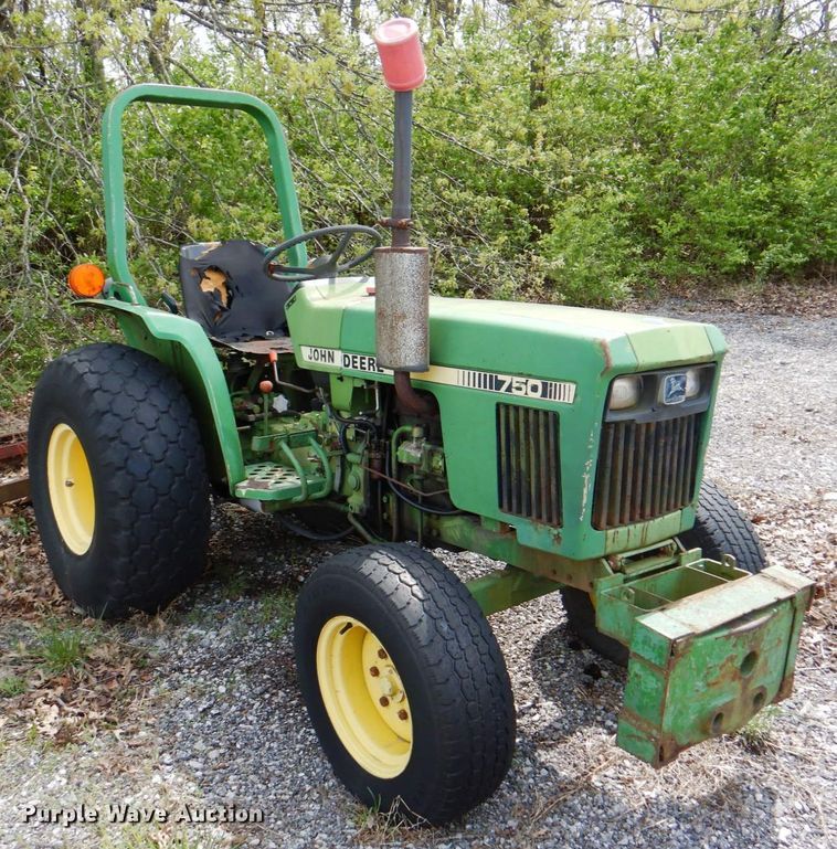 image for item II9970 John Deere 750  tractor