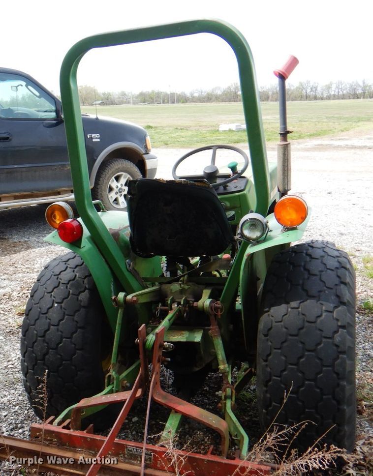 image for item II9970 John Deere 750  tractor