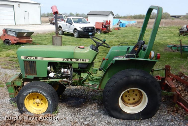 image for item II9970 John Deere 750  tractor