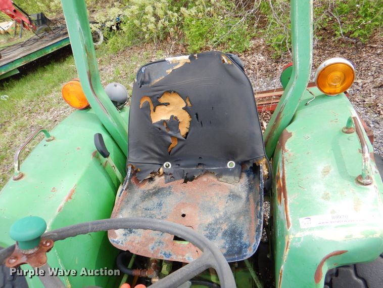image for item II9970 John Deere 750  tractor