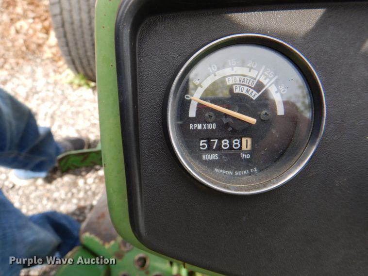 image for item II9970 John Deere 750  tractor