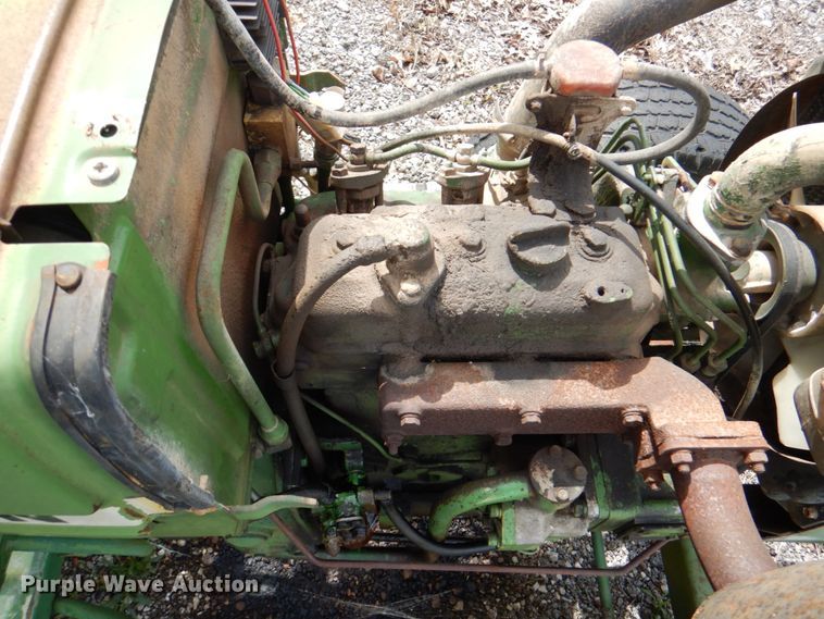 image for item II9970 John Deere 750  tractor