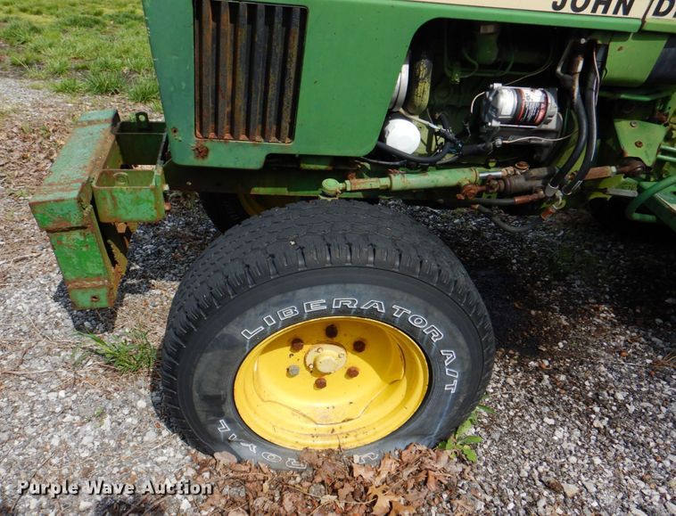 image for item II9970 John Deere 750  tractor