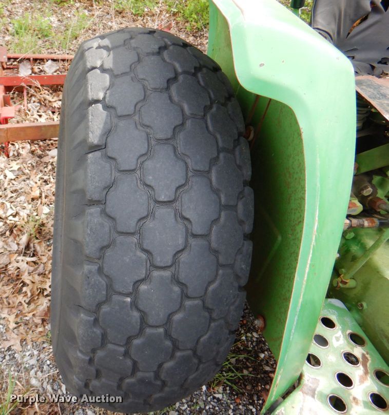 image for item II9970 John Deere 750  tractor