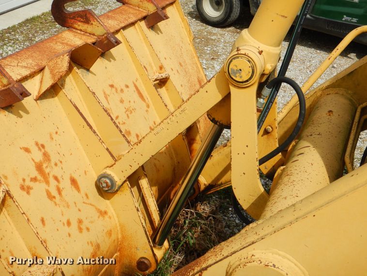 image for item II9972 1995 John Deere 310D  tractor loader backhoe